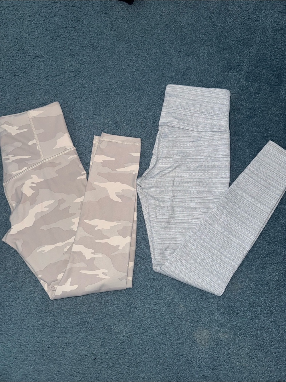Bundle of Two Athleta Leggings Elation Gray Camo XS